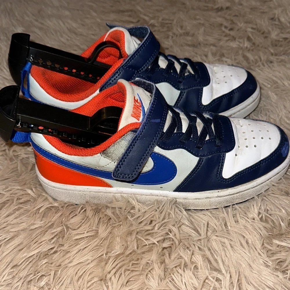 Nike Kids' Navy and White Sneakers. UNISEX